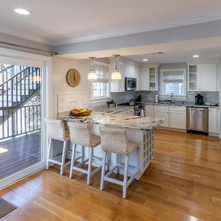 The Newport Lofts - 617 Thames Street Apartment Екстериор снимка
