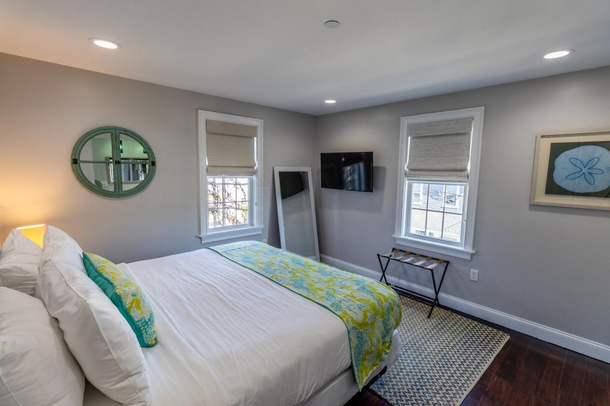 The Newport Lofts - 617 Thames Street Apartment Екстериор снимка