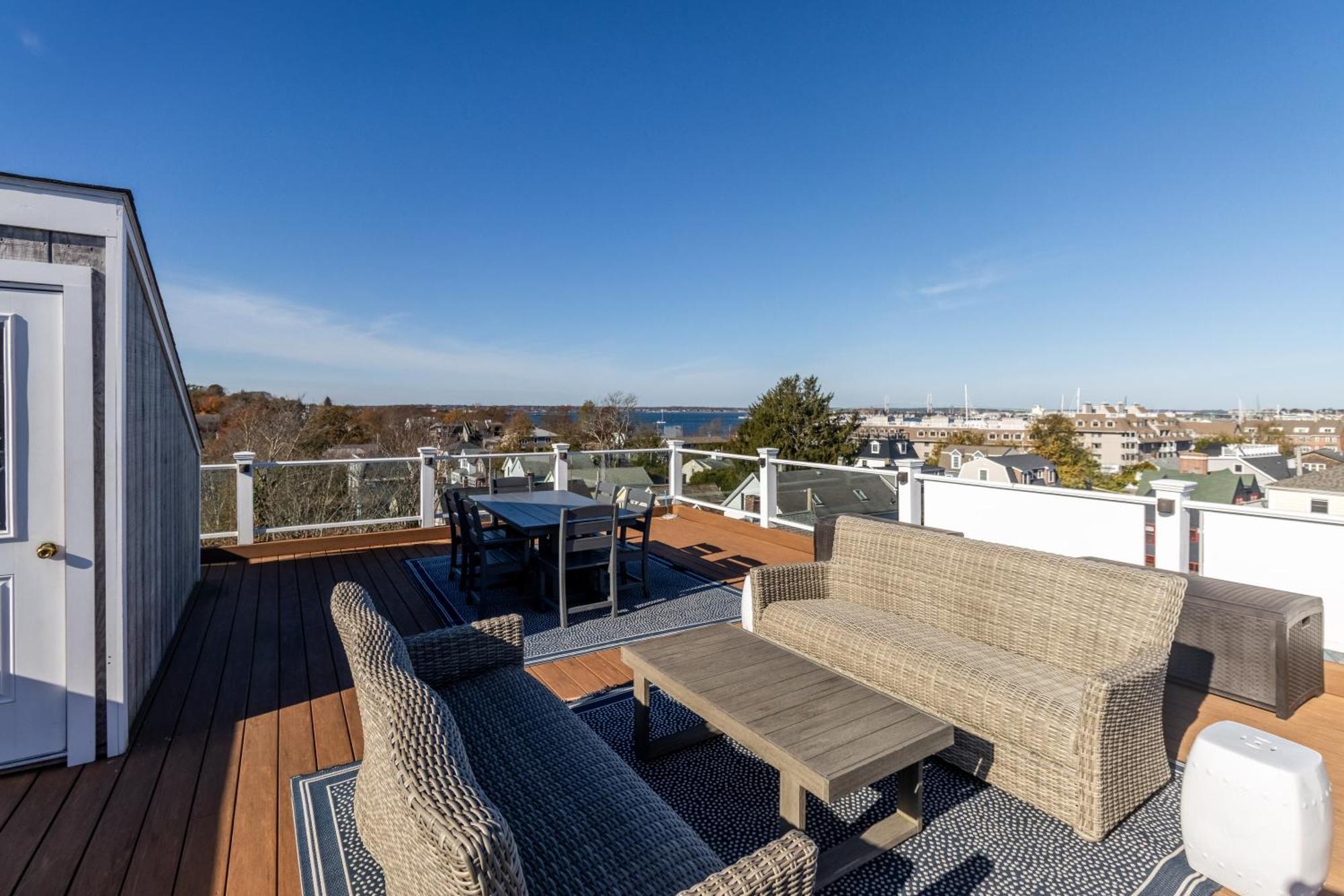 The Newport Lofts - 617 Thames Street Apartment Екстериор снимка