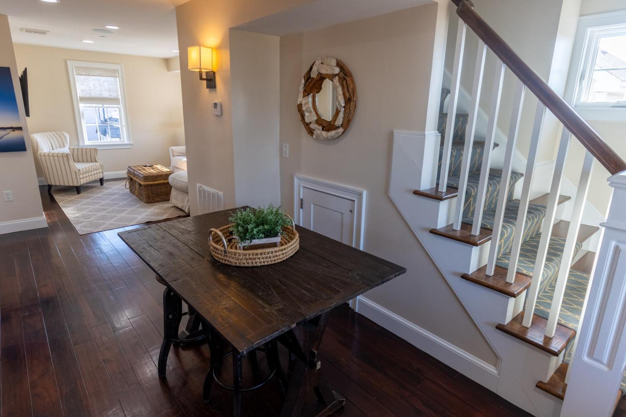 The Newport Lofts - 617 Thames Street Apartment Екстериор снимка