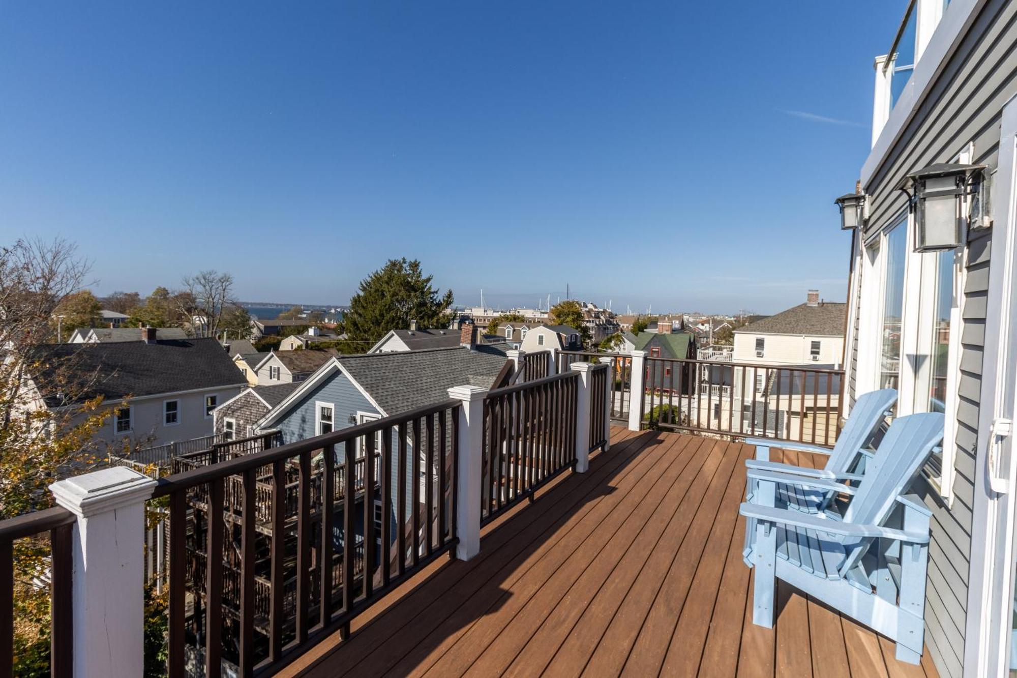 The Newport Lofts - 617 Thames Street Apartment Екстериор снимка